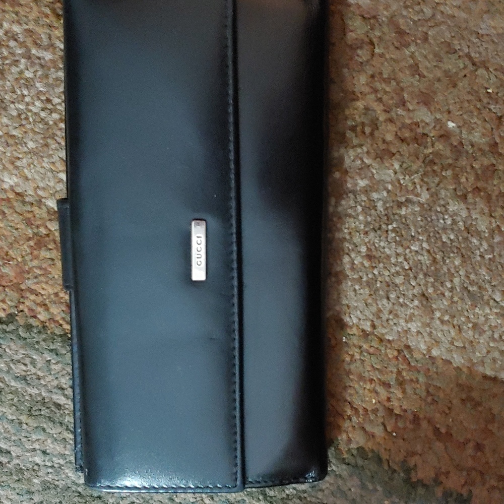Gucci long wallet leather
